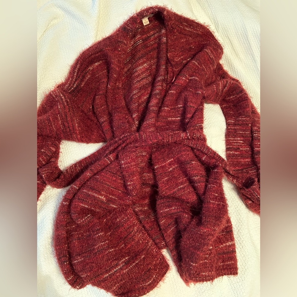 🎃 Fuzzy, comfy sweater